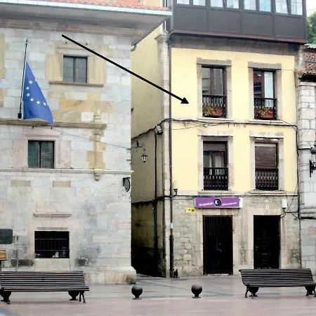 Plaza Maria Cristina 아파트 *